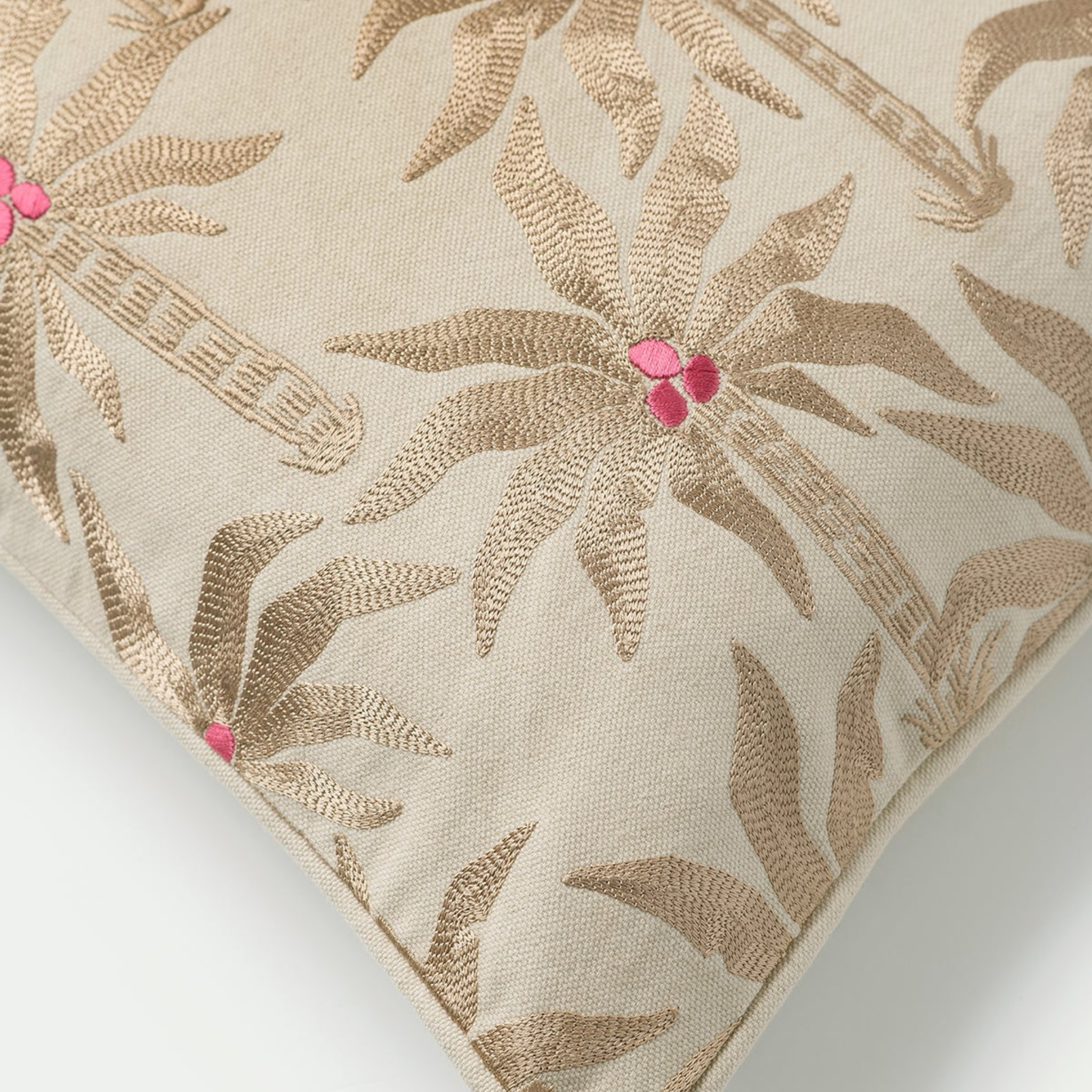 Platinum Palms Cushion, 20" x 20"